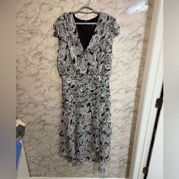 NEW TAHARI ASL Paisley Side Ruched Midi Dress in Black Ivory Plus Size 14 - Picture 5 of 14